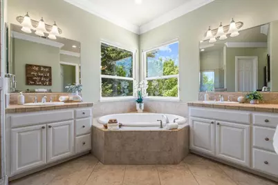 8172 Anastasia Way, El Dorado Hills, CA 95762 - Photo 37