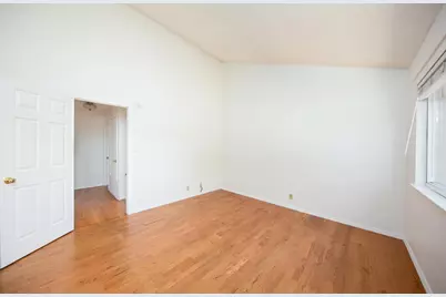 3468 Sugarcreek Drive, San Jose, CA 95121 - Photo 21