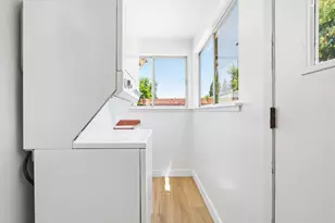 851 38th St, Sacramento, CA 95816 - Photo 9