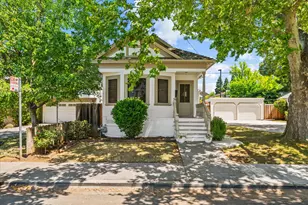 851 38th St, Sacramento, CA 95816 - Photo 1