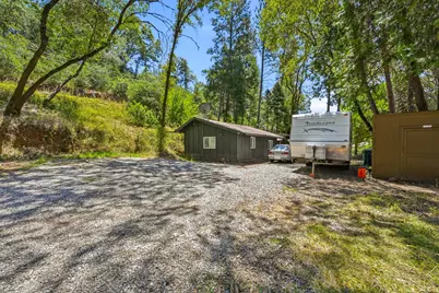 18527 Cherry Creek Road, Grass Valley, CA 95949 - Photo 11