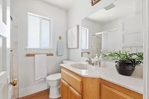 857 38th St, Sacramento, CA 95816 - Photo 15