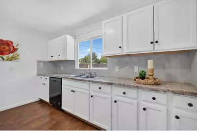 629 Lee Drive, Sacramento, CA 95815 - Photo 13