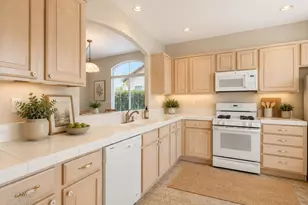 9256 Palmerson Dr, Antelope, CA 95843 - Photo 5