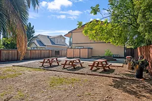 2944 Del Paso Blvd, Sacramento, CA 95815 - Photo 3