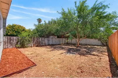 7412 Somerton Way, Sacramento, CA 95828 - Photo 21