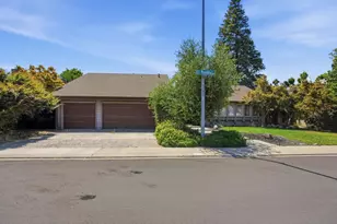 1421 El Pueblo Dr, Modesto, CA 95355 - Photo 1
