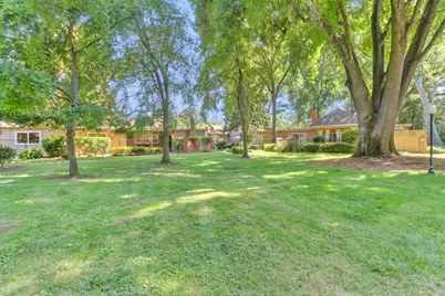 815 Commons Drive, Sacramento, CA 95825 - Photo 47