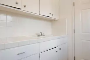 1121 Brookside Rd, Stockton, CA 95207 - Photo 17