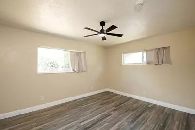 1121 Brookside Road, Stockton, CA 95207 - Photo 25
