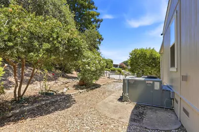 Danielle Way, Folsom, CA 95630 - Photo 35