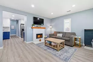 2172 7th Ave, Sacramento, CA 95818 - Photo 11