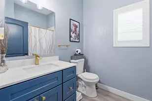 2172 7th Ave, Sacramento, CA 95818 - Photo 45
