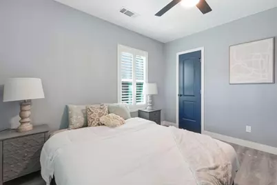 2172 7th Avenue, Sacramento, CA 95818 - Photo 27