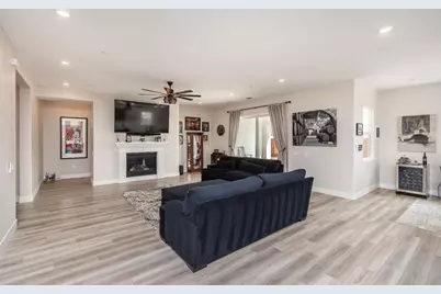 8471 Tulip Court, Roseville, CA 95747 - Photo 19