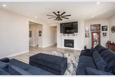 8471 Tulip Court, Roseville, CA 95747 - Photo 17