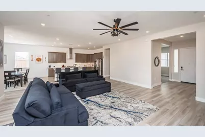 8471 Tulip Court, Roseville, CA 95747 - Photo 15