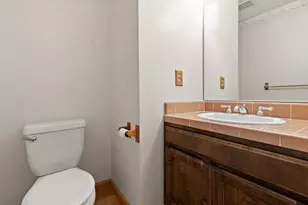 8285 Mercer Way, Fair Oaks, CA 95628 - Photo 31