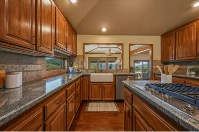 13868 Hemlock Drive, Penn Valley, CA 95946 - Photo 9