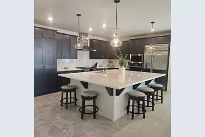 5907 Bonneville, Sacramento, CA 95835 - Photo 9