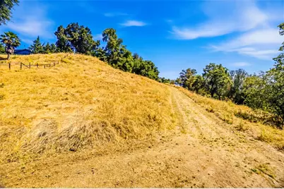 8918 Oak View Drive, Oakdale, CA 95361 - Photo 57