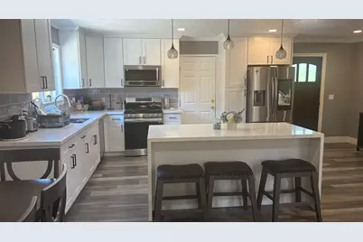 7201 Candlestick Way, Sacramento, CA 95842 - Photo 9