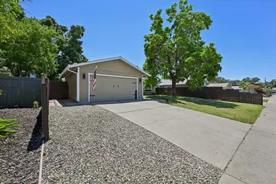 7724 Spring Valley Avenue, Citrus Heights, CA 95610 - Photo 27