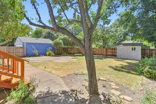 1864 46th St, Sacramento, CA 95819 - Photo 37