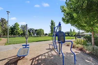 10115 Hampton Oak Drive, Elk Grove, CA 95624 - Photo 49