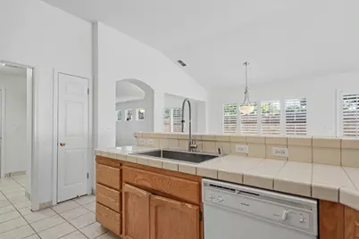10115 Hampton Oak Drive, Elk Grove, CA 95624 - Photo 21