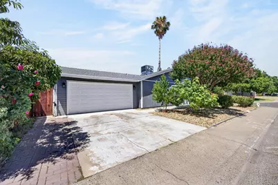 7325 Skander Way, Sacramento, CA 95828 - Photo 5