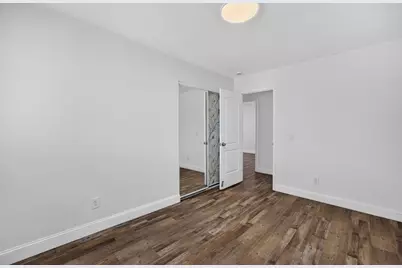 7325 Skander Way, Sacramento, CA 95828 - Photo 27