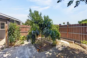 7325 Skander Way, Sacramento, CA 95828 - Photo 37