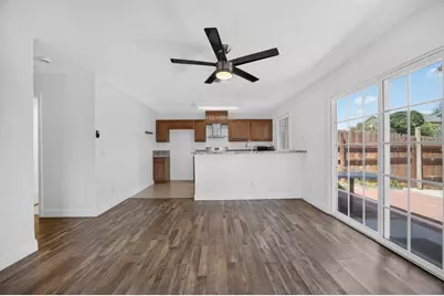 7325 Skander Way, Sacramento, CA 95828 - Photo 13