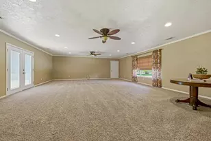 6090 Country Club Pl, Merced, CA 95340 - Photo 41