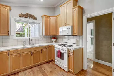 8560 Shawnee Avenue, Fair Oaks, CA 95628 - Photo 15