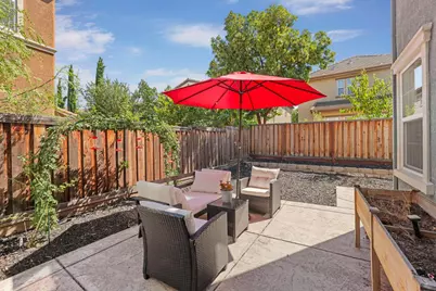 566 W Bonaventure Avenue, Mountain House, CA 95391 - Photo 33