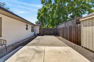 2865 59th St, Sacramento, CA 95817 - Photo 33