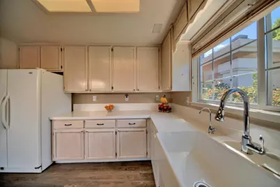 1007 Lourence Drive, Tracy, CA 95376 - Photo 15