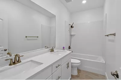 9673 Sedgefield Circle, Elk Grove, CA 95624 - Photo 7