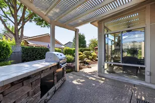201 Stamos, Roseville, CA 95747 - Photo 9