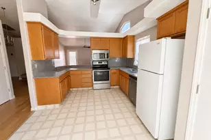 1101 Citrus Ct, Modesto, CA 95350 - Photo 3