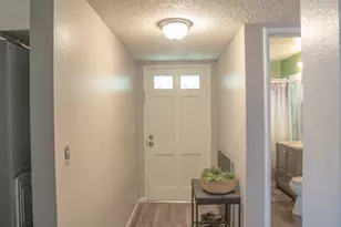 5940 Green Glen Way, Sacramento, CA 95842 - Photo 9