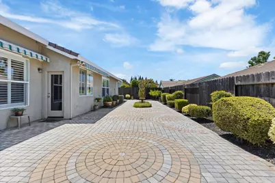 3264 Rock Creek Way, Roseville, CA 95747 - Photo 29