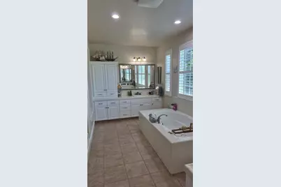 5820 Lagrande Way, Stockton, CA 95219 - Photo 37