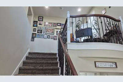 5820 Lagrande Way, Stockton, CA 95219 - Photo 27