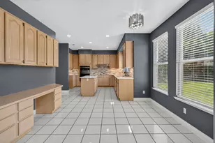 4686 Pine Valley Cir, Stockton, CA 95219 - Photo 17