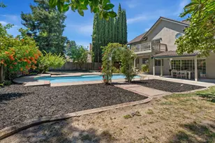 7 Chicory Bend Ct, Sacramento, CA 95831 - Photo 41
