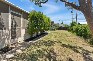 7577 Lemarsh Way, Sacramento, CA 95822 - Photo 25
