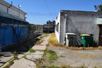 128 E Sonora Street, Stockton, CA 95203 - Photo 21